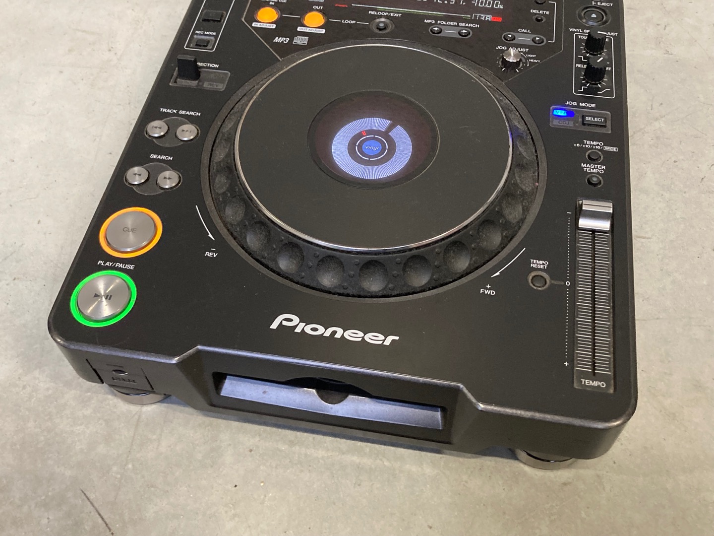 Pioneer CDJ-1000MK3 , Auction Closes Mon. 09/01/2023 at 8pm